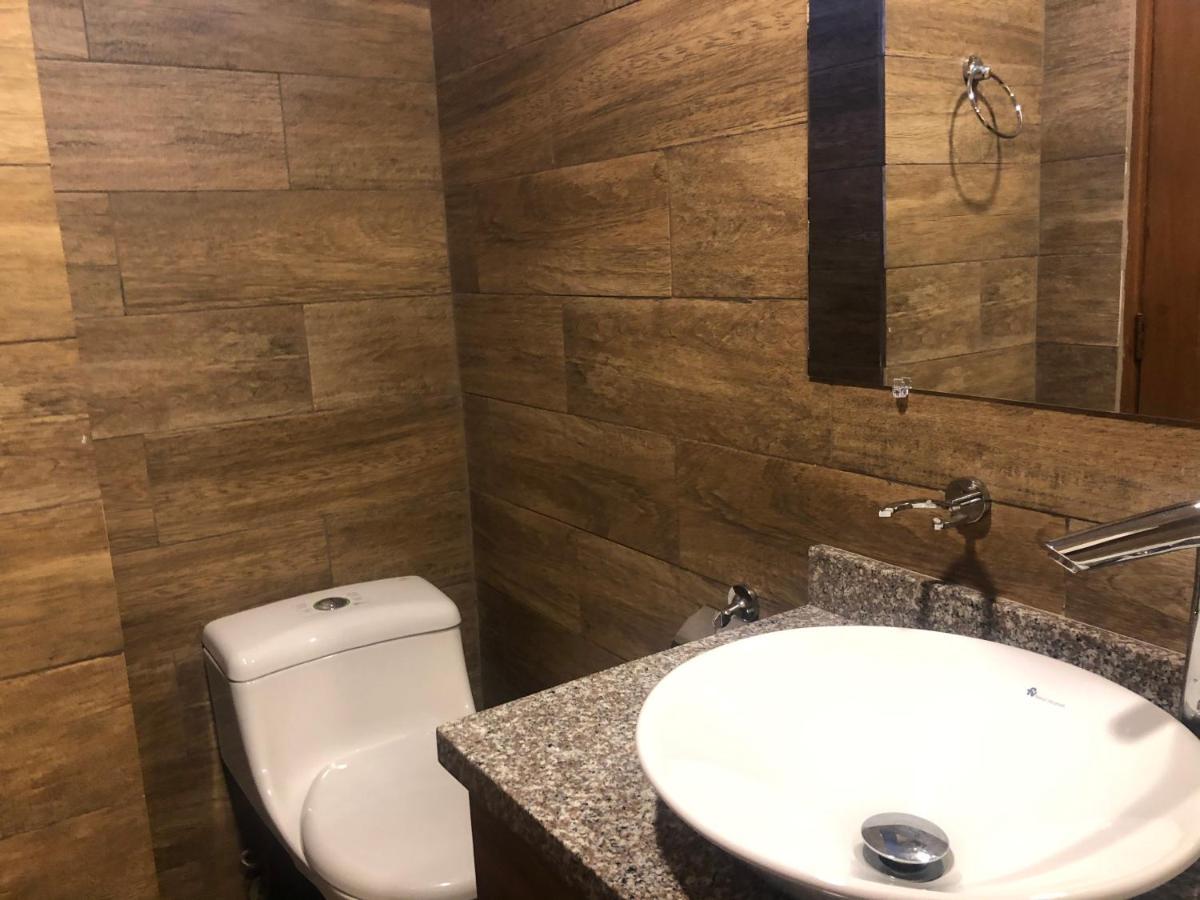 Hotel Ambassador Quito Ngoại thất bức ảnh