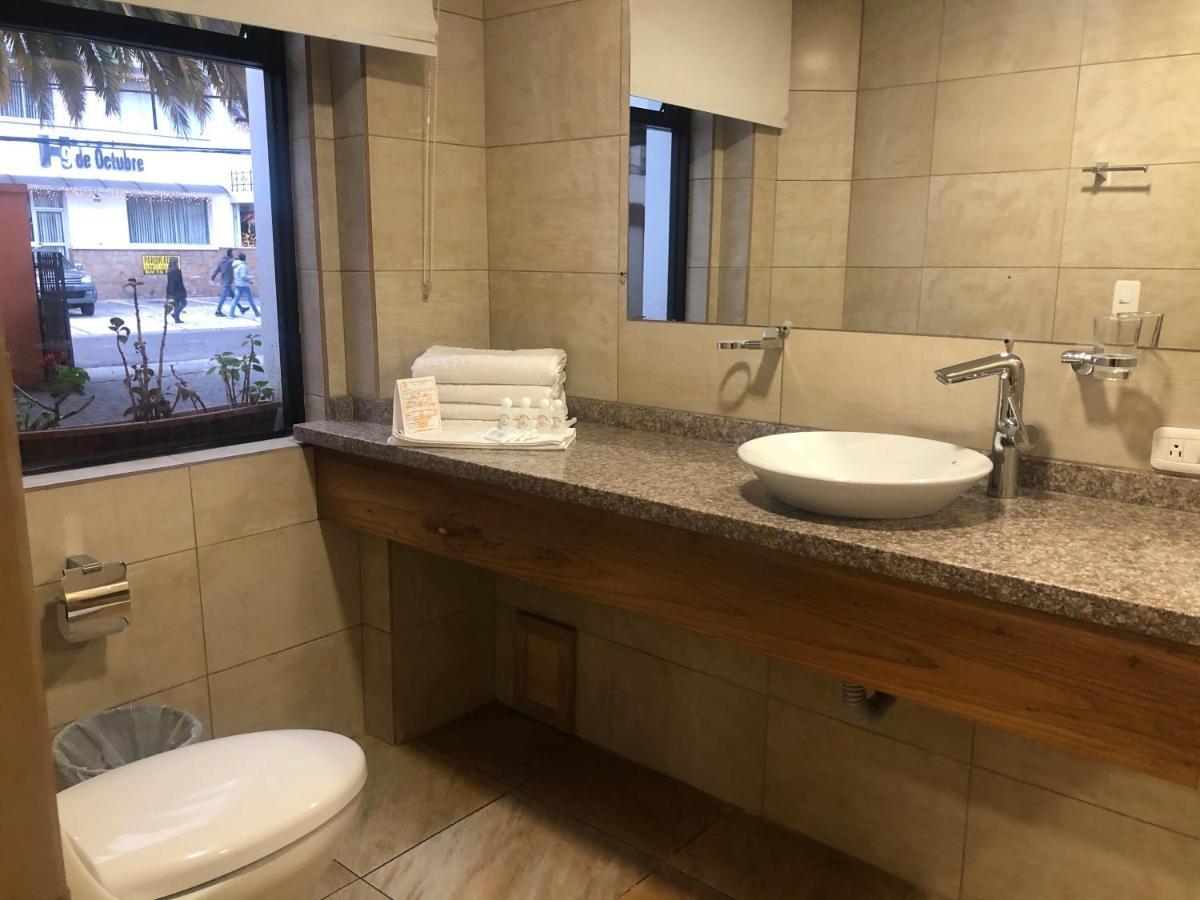 Hotel Ambassador Quito Ngoại thất bức ảnh