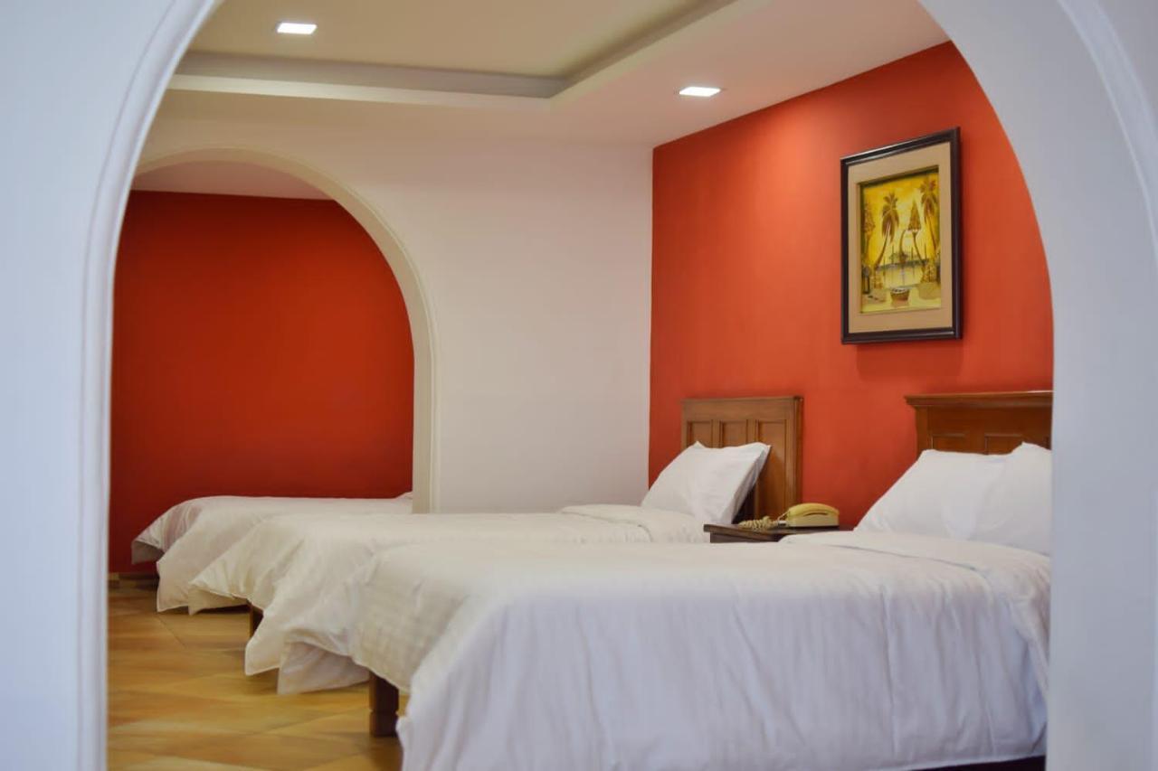 Hotel Ambassador Quito Ngoại thất bức ảnh