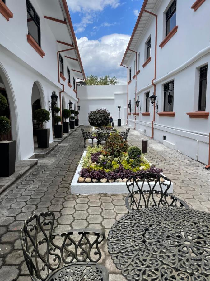 Hotel Ambassador Quito Ngoại thất bức ảnh