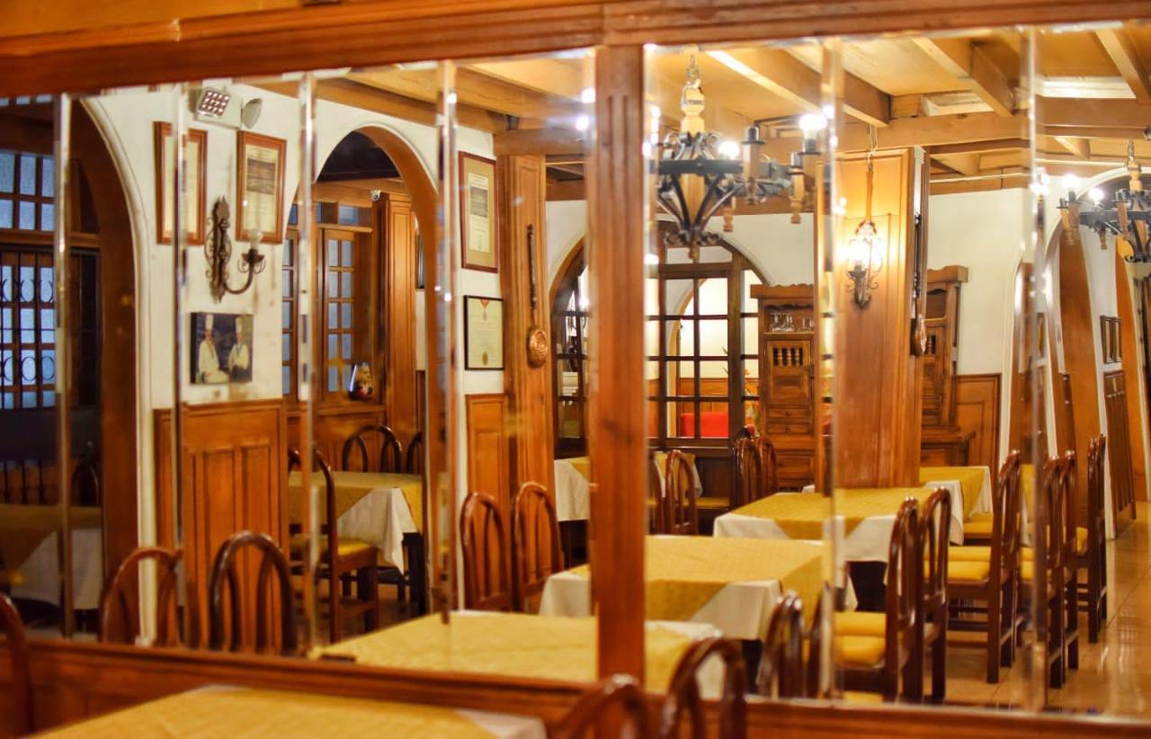 Hotel Ambassador Quito Ngoại thất bức ảnh