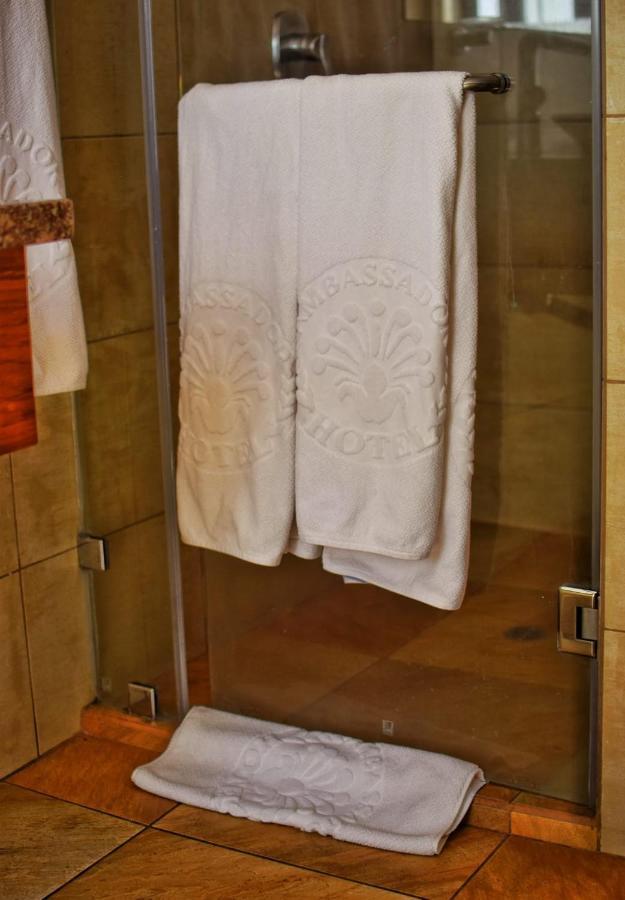 Hotel Ambassador Quito Ngoại thất bức ảnh