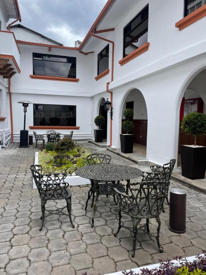 Hotel Ambassador Quito Ngoại thất bức ảnh