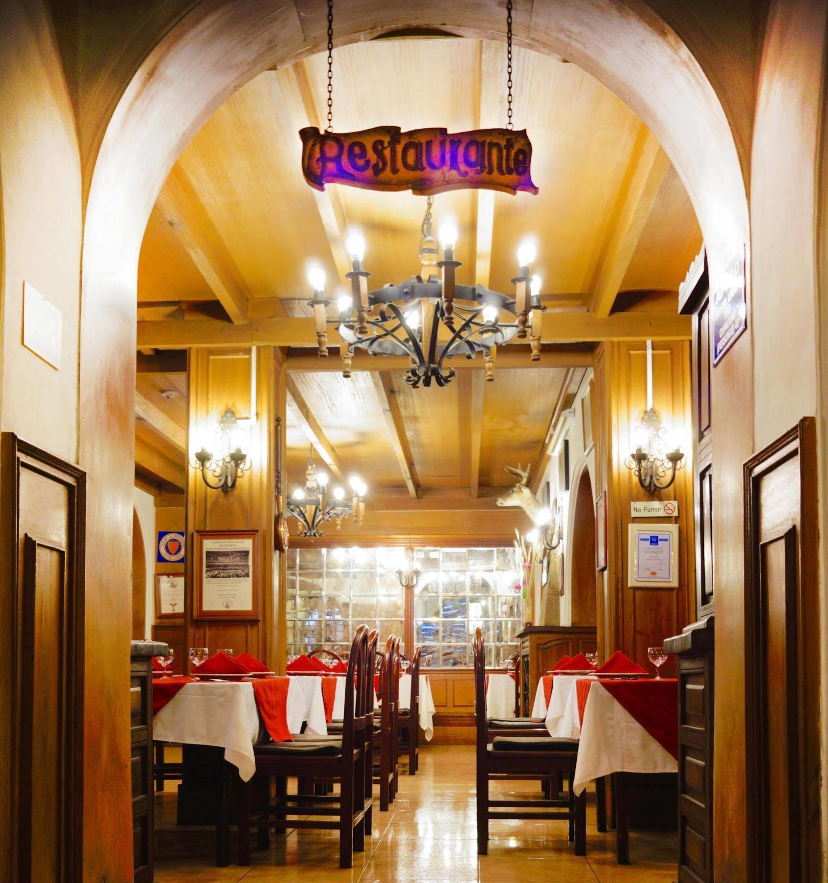 Hotel Ambassador Quito Ngoại thất bức ảnh